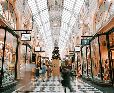 What is the most common commercial lighting?